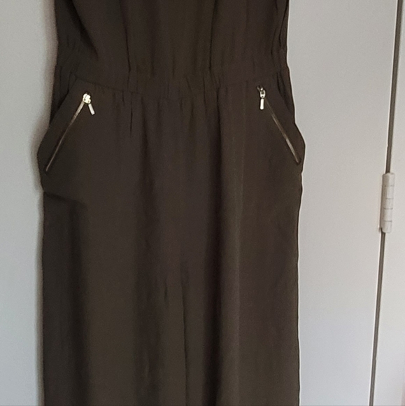 Jumpsuit with golden beads - Picture 5 of 9